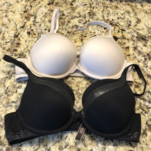 Bundle of two VS bras
